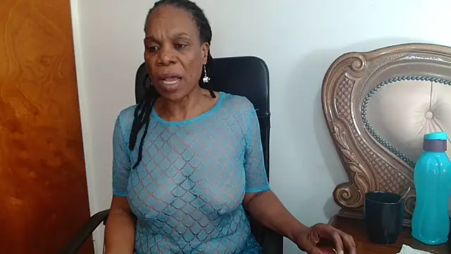 Hotcougar online show from May 2026 07:59:02 AM