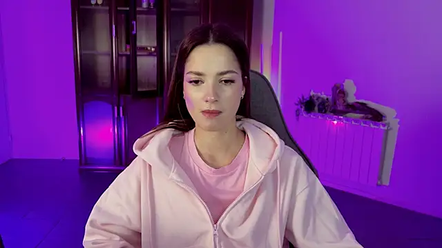 Snapshot of KiraVair chatting on December 2025 01:09:01 PM KiraVair online show from December 2025 01:09:01 PM