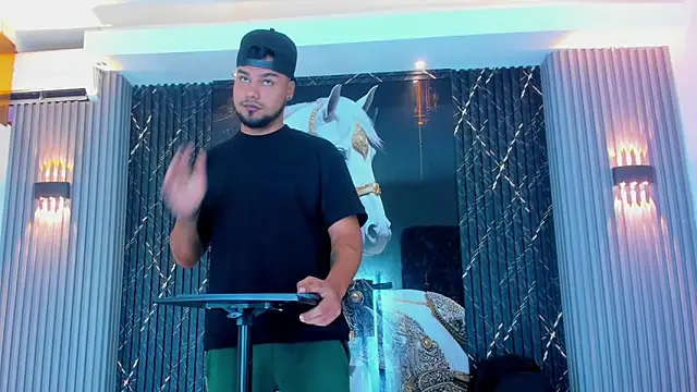 Snapshot of handsome_boys22 chatting on November 2025 12:17:01 PM handsome boys22 online show from November 2025 12:17:01 PM