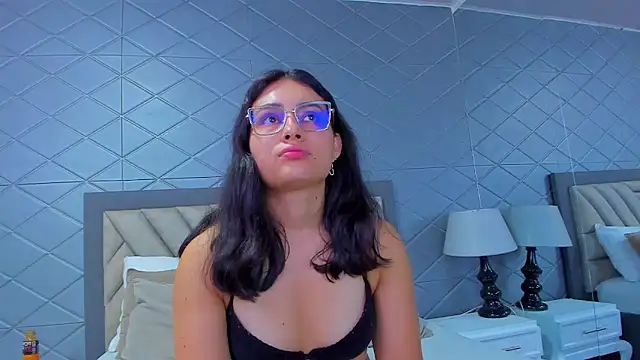 ViolettRouse online show from March 2026 03:51:01 PM