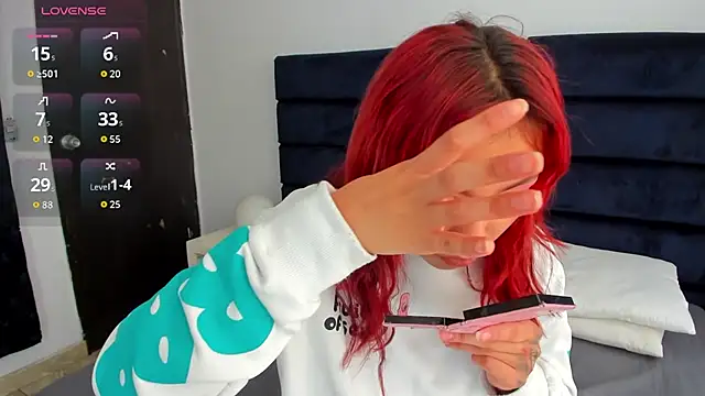 melanie roux   online show from November 2025 12:16:02 PM