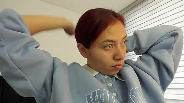 melanie roux   online show from June 2026 12:50:02 PM