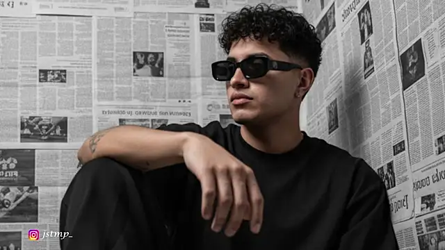 Snapshot of jhon_mendoza_ chatting on November 2025 08:22:02 PM jhon mendoza online show from November 2025 08:22:02 PM