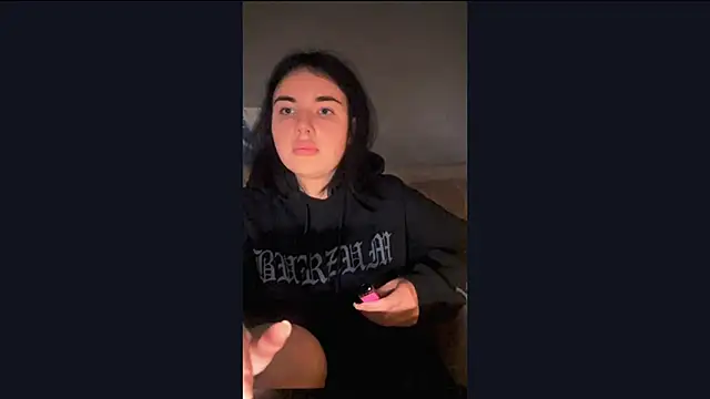 Snapshot of Kirunya chatting on October 2025 08:24:02 PM Kirunya online show from October 2025 08:24:02 PM