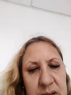 Snapshot of JennyInVegas chatting on November 2025 06:43:02 PM JennyInVegas online show from November 2025 06:43:02 PM