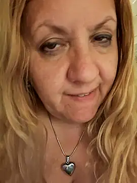 Snapshot of JennyInVegas chatting on November 2025 02:22:01 AM JennyInVegas online show from November 2025 02:22:01 AM