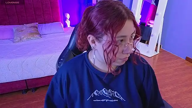 littlee red online show from March 2026 07:55:02 PM