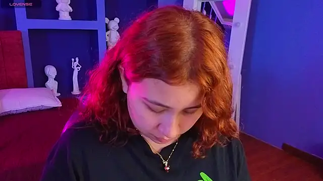 littlee red online show from May 2026 08:14:02 PM