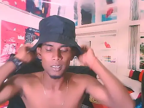 Snapshot of IndianThuggin chatting on November 2025 06:06:02 PM IndianThuggin online show from November 2025 06:06:02 PM