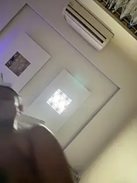 Snapshot of heenashai chatting on October 2025 09:04:02 PM heenashai online show from October 2025 09:04:02 PM