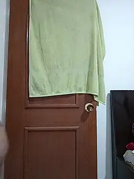 Snapshot of Ladyswap chatting on November 2025 07:40:03 PM Ladyswap online show from November 2025 07:40:03 PM