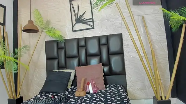 karla ruso online show from January 2026 08:25:01 PM