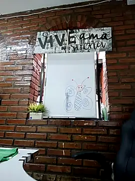 Snapshot of Curly-98 chatting on October 2025 12:05:02 PM Curly-98 online show from October 2025 12:05:02 PM