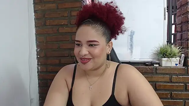 Snapshot of Curly-98 chatting on November 2025 11:42:01 AM Curly-98 online show from November 2025 11:42:01 AM