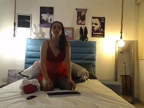 Snapshot of ScarletJones25 chatting on October 2025 10:23:02 PM ScarletJones25 online show from October 2025 10:23:02 PM