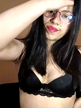 Snapshot of NikkyBlusx chatting on October 2025 05:19:02 PM NikkyBlusx online show from October 2025 05:19:02 PM