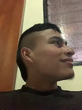 Emiliano Reyes online show from July 2026 04:15:02 AM