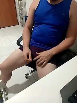 Branquinhowm online show from March 2026 08:11:01 PM