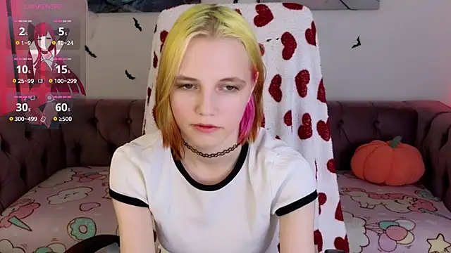 Snapshot of MitaSide chatting on October 2025 08:30:01 PM MitaSide online show from October 2025 08:30:01 PM