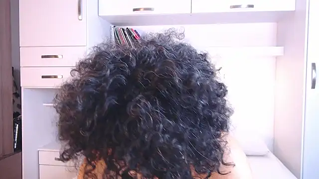 Snapshot of MartiRuis10 chatting on November 2025 11:28:01 PM MartiRuis10 online show from November 2025 11:28:01 PM