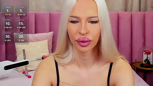 Snapshot of KailaCrystall chatting on November 2025 01:33:01 AM KailaCrystall online show from November 2025 01:33:01 AM