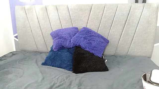 luna merie online show from March 2026 05:21:01 PM