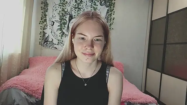 Snapshot of VETT_KITTY chatting on November 2025 06:49:02 AM VETT KITTY online show from November 2025 06:49:02 AM