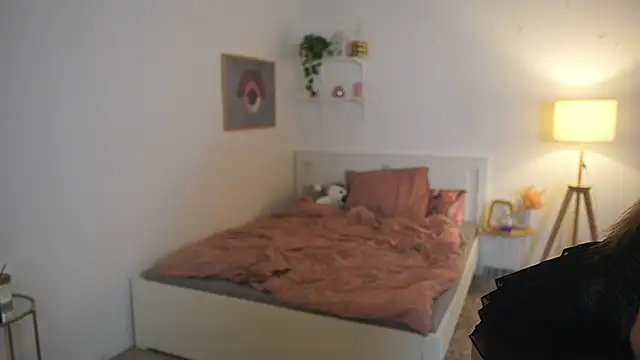 lisa mccoy  online show from February 2026 07:01:02 PM