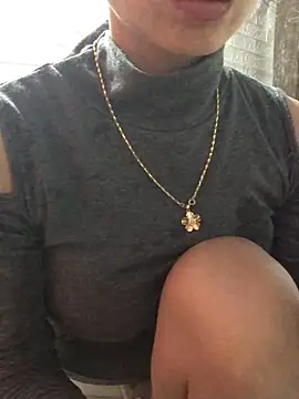 Kylie beem online show from November 2025 03:18:02 AM