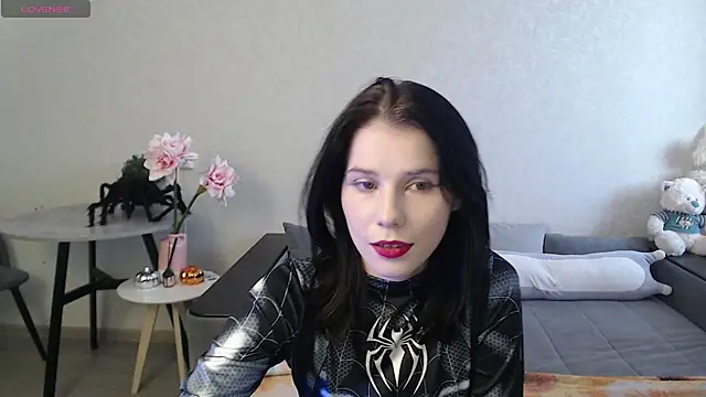 Snapshot of Mell_Hyees chatting on November 2025 11:01:02 AM Mell Hyees online show from November 2025 11:01:02 AM