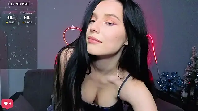 Snapshot of Mell_Hyees chatting on December 2025 05:08:02 PM Mell Hyees online show from December 2025 05:08:02 PM