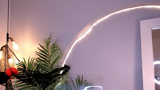 Snapshot of Juli_Casanova chatting on October 2025 01:23:04 PM Juli Casanova online show from October 2025 01:23:04 PM