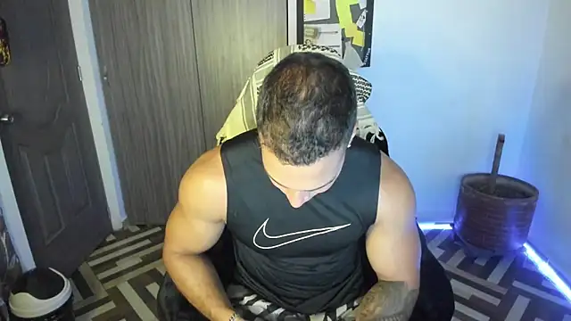 Snapshot of FreszX chatting on November 2025 10:45:02 PM FreszX online show from November 2025 10:45:02 PM