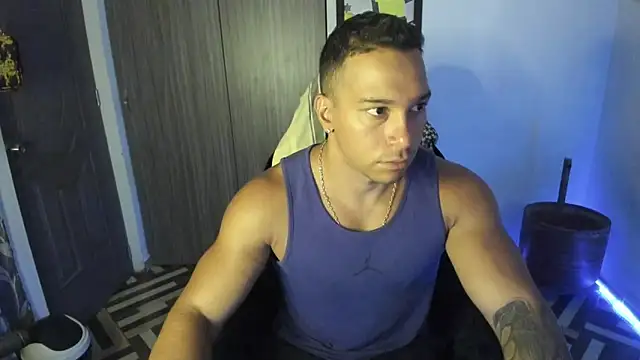 Snapshot of FreszX chatting on November 2025 01:32:01 PM FreszX online show from November 2025 01:32:01 PM