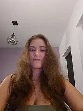 Snapshot of MiaRides19 chatting on November 2025 08:46:02 PM MiaRides19 online show from November 2025 08:46:02 PM