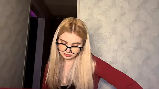 Snapshot of JolieAlto chatting on October 2025 12:17:01 PM JolieAlto online show from October 2025 12:17:01 PM