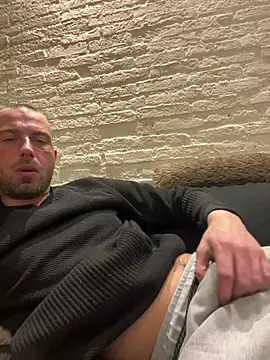 Rotteei1 online show from February 2026 10:06:02 PM