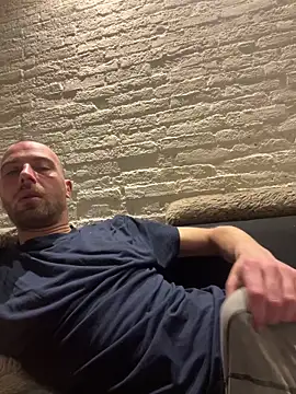 Rotteei1 online show from March 2026 06:43:02 AM