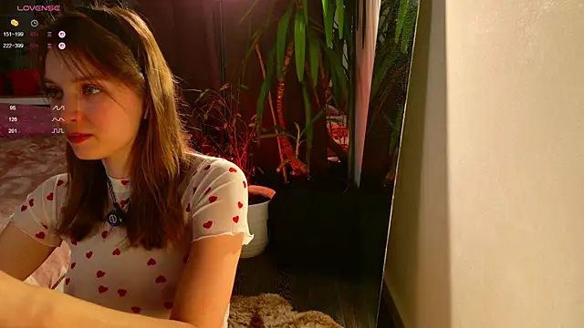 your lunalike online show from November 2025 06:41:02 PM