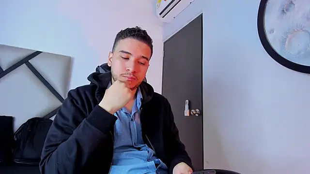 Snapshot of mike_257 chatting on October 2025 12:18:02 PM mike 257 online show from October 2025 12:18:02 PM