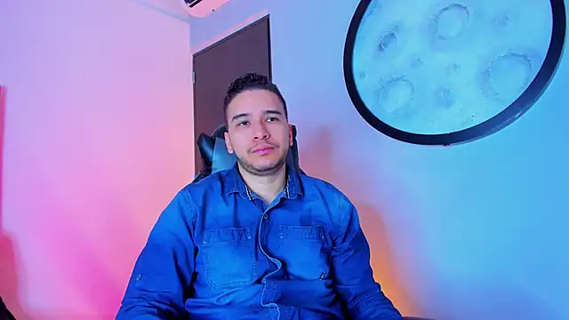 Snapshot of mike_257 chatting on November 2025 11:44:01 AM mike 257 online show from November 2025 11:44:01 AM