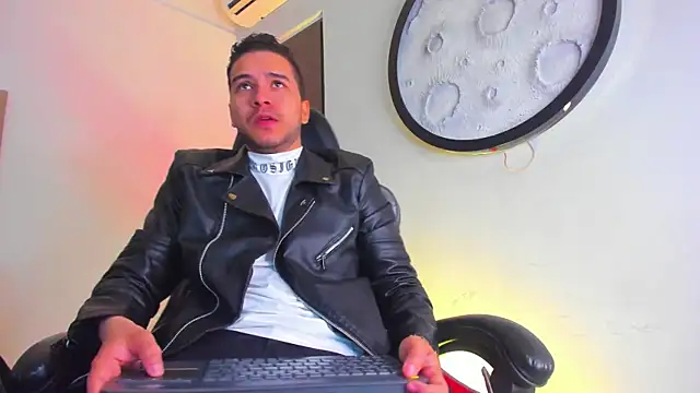 mike 257 online show from February 2026 11:25:02 AM