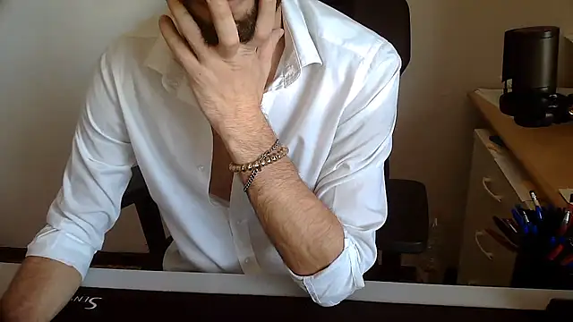 Snapshot of topg84 chatting on July 2026 02:03:02 PM topg84 online show from July 2026 02:03:02 PM