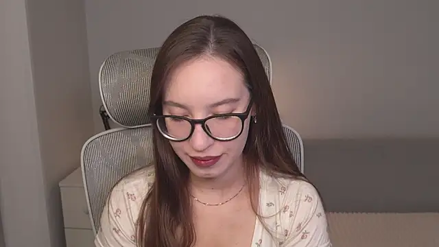 WhyEmmyCry online show from June 2026 05:28:02 AM