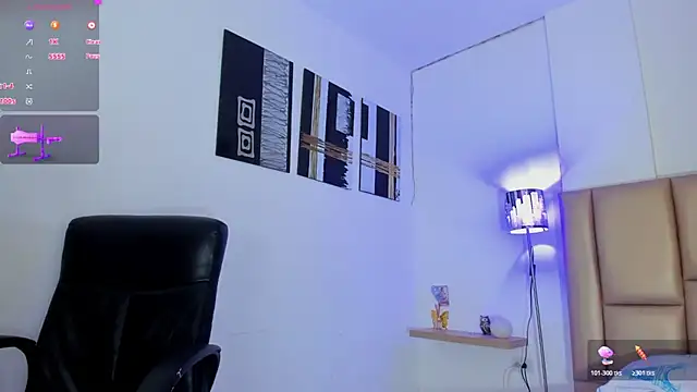 Snapshot of NahomiWalker_ chatting on October 2025 08:10:01 PM NahomiWalker online show from October 2025 08:10:01 PM