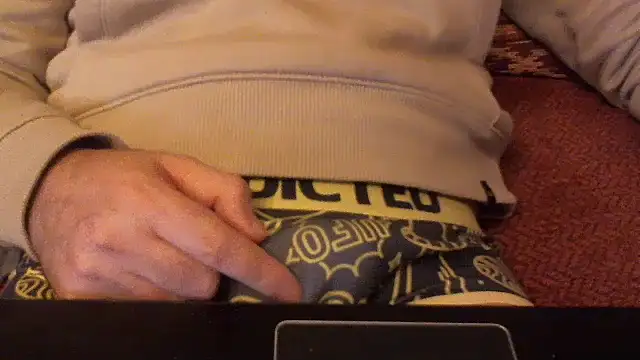 Snapshot of orbea40 chatting on October 2025 04:35:01 PM orbea40 online show from October 2025 04:35:01 PM