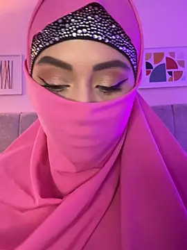 fatiima  online show from April 2026 07:11:02 PM