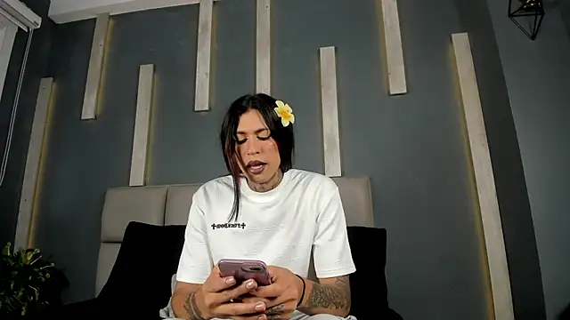 ArohomLester online show from March 2026 02:12:02 PM