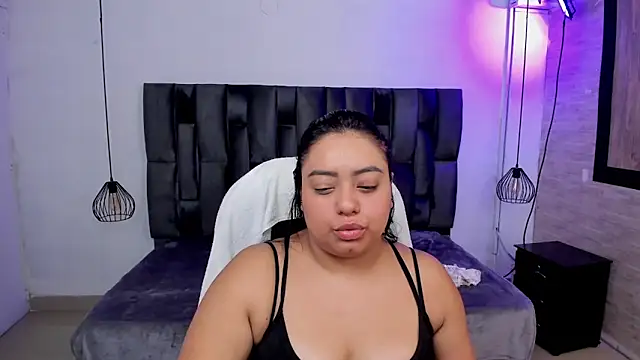 Snapshot of adhara_lune1 chatting on October 2025 01:44:02 PM adhara lune1 online show from October 2025 01:44:02 PM