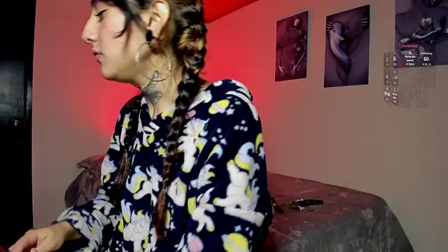 Snapshot of miku_st chatting on November 2025 12:32:02 AM miku st online show from November 2025 12:32:02 AM